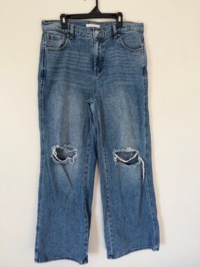 PacSun Women’s 90s baggy Jeans - Medium Blue Distressed Knees